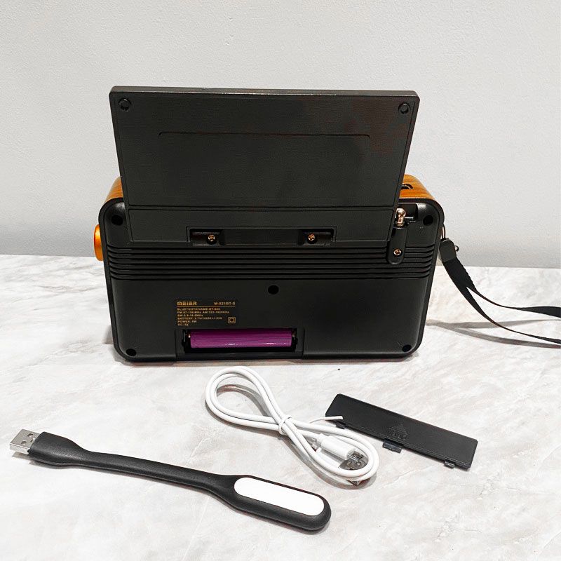 Radio Solar FM/AM/SW con linterna y Bluetooth