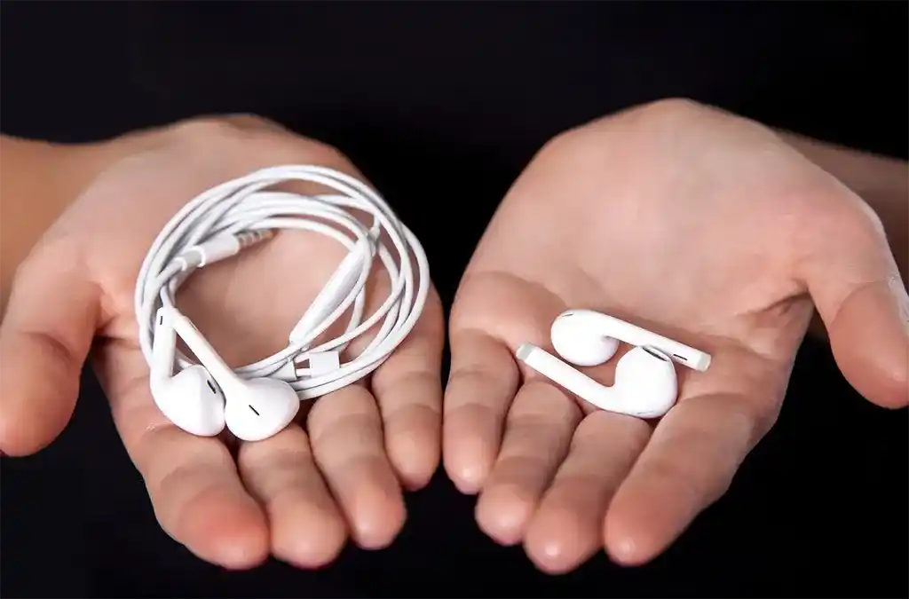 auriculares con cable vs inalámbricos